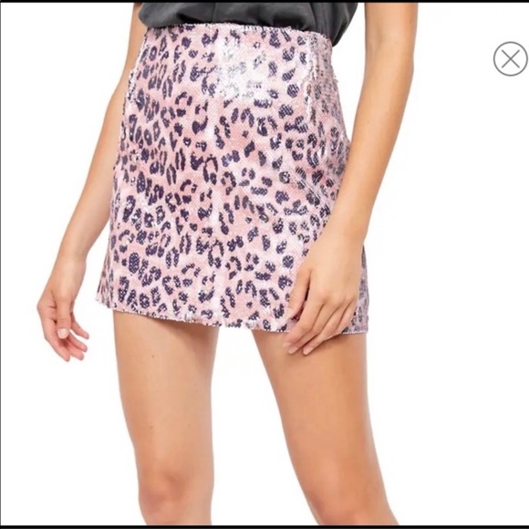 NWT FREE PEOPLE cheetah print sequin mini skirt - Picture 1 of 9